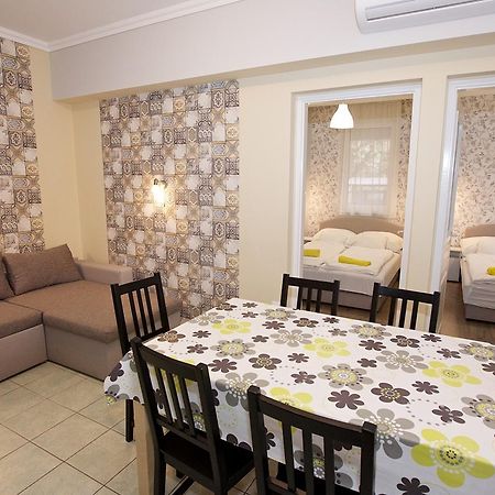 Zoli Apartmanok-Timi Koelcsey 34-36 Hajdúszoboszló Exteriör bild
