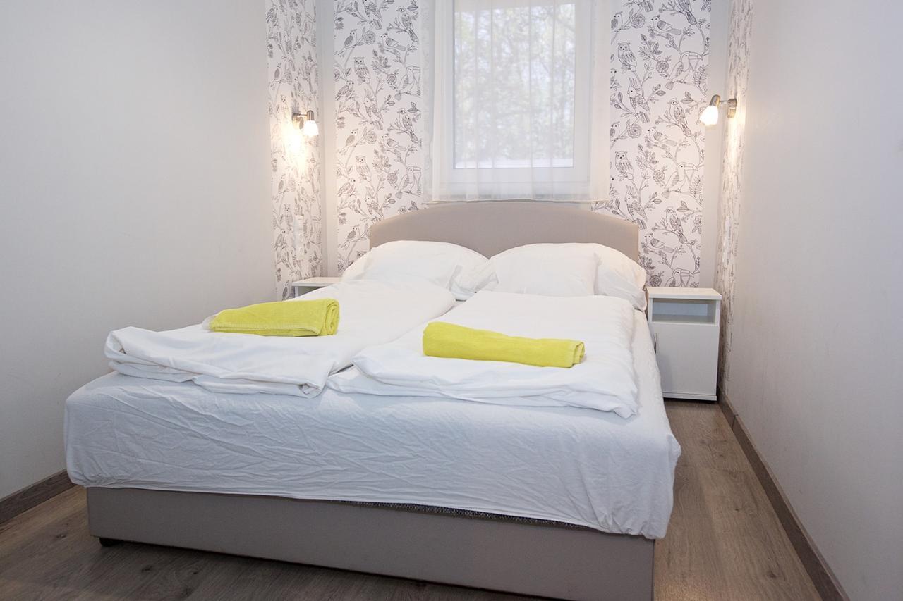 Zoli Apartmanok-Timi Koelcsey 34-36 Hajdúszoboszló Exteriör bild
